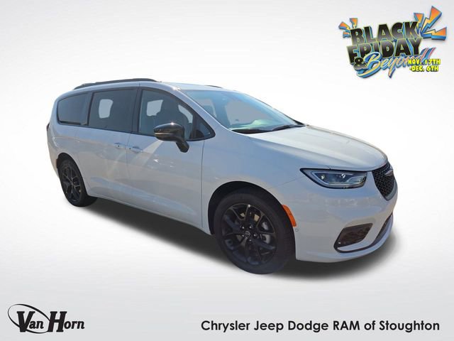 New 2026 Chrysler Pacifica Limited w/ S Appearance Package