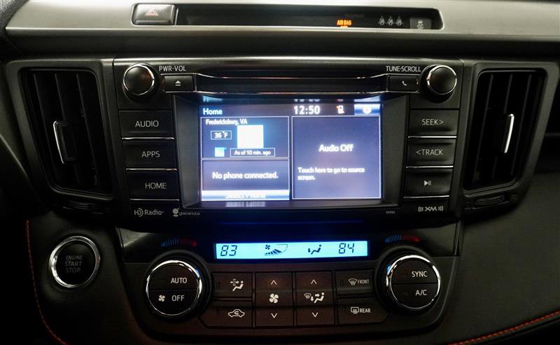 Used 2017 Toyota RAV4 SE image 15