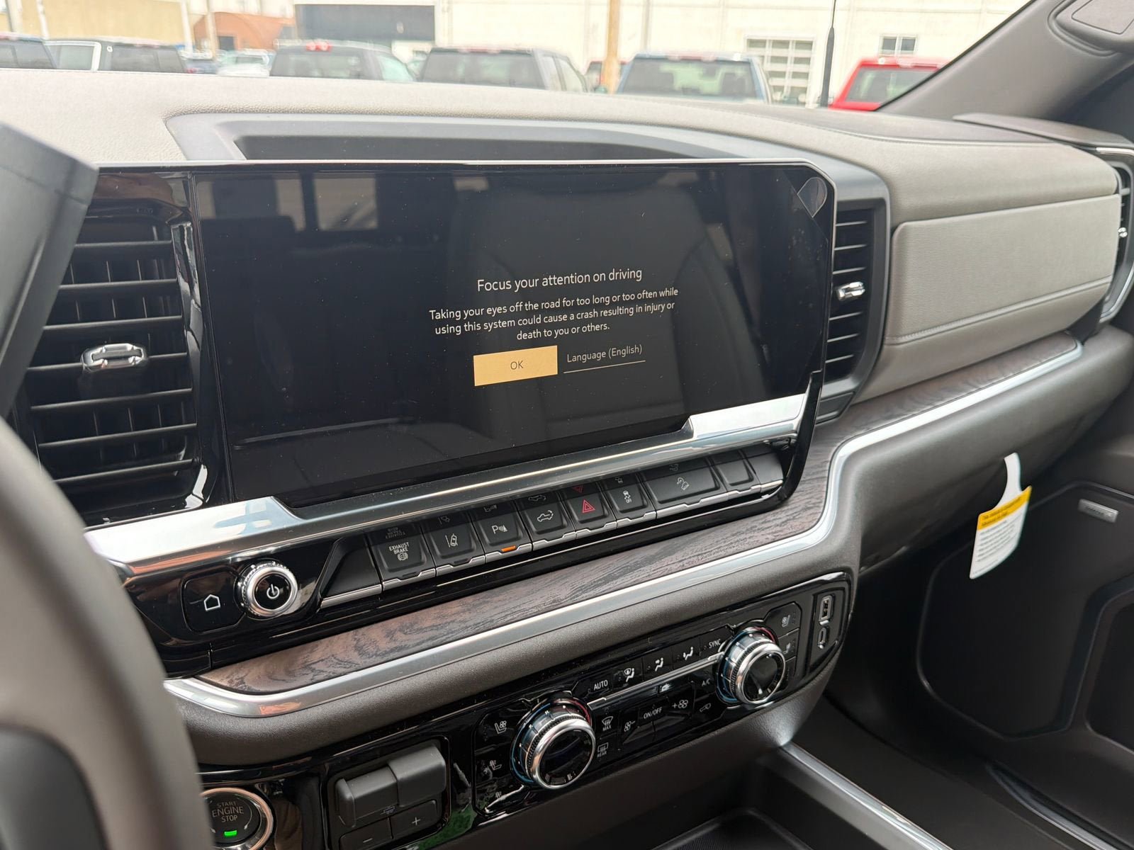 New 2026 GMC Sierra 3500 SLT w/ SLT Premium Package AWD/4WD image 20