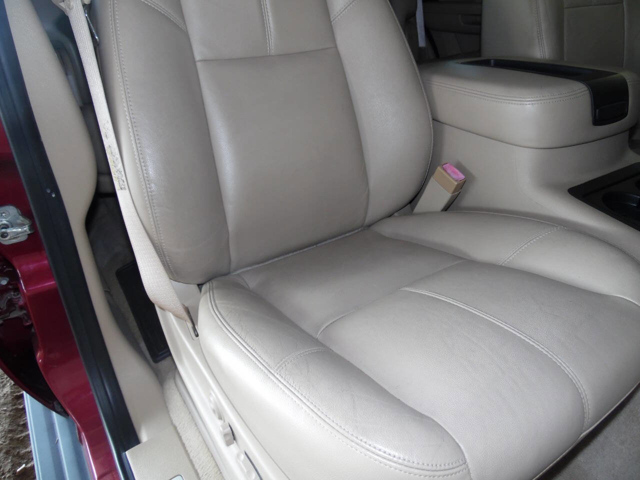 Used 2007 Chevrolet Tahoe LT w/ LT Preferred Equipment Group image 12