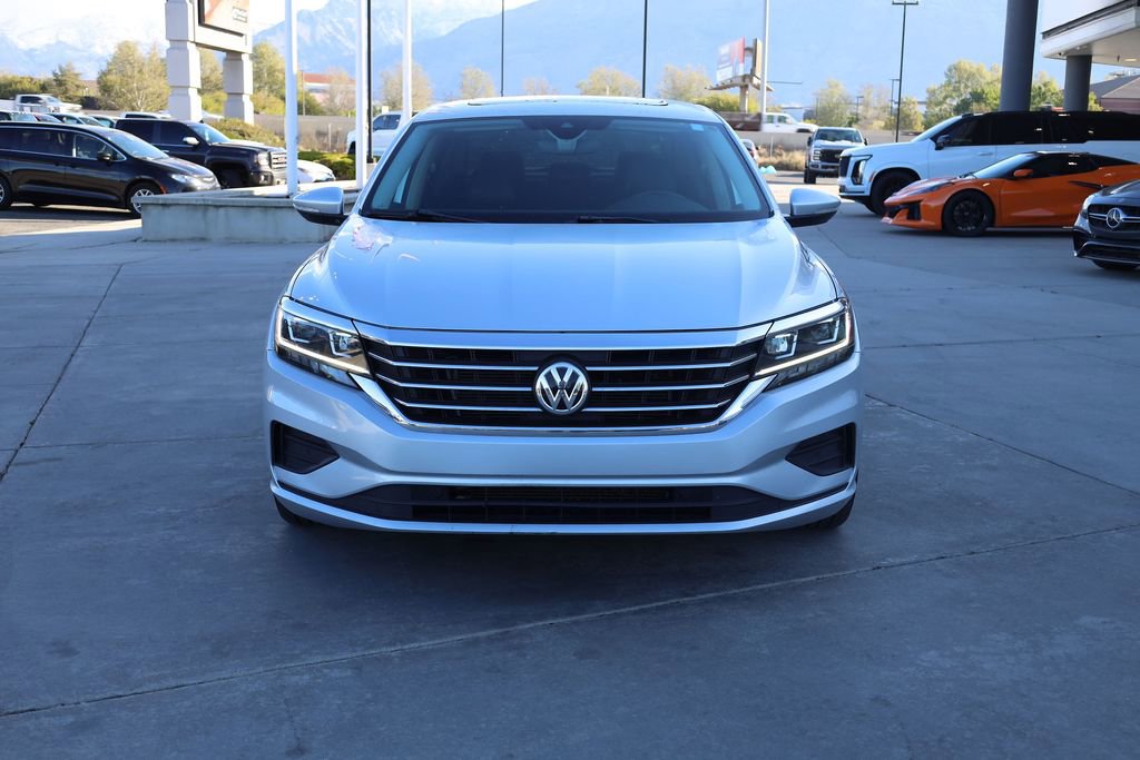 Used 2020 Volkswagen Passat 2.0T SEL FWD image 9