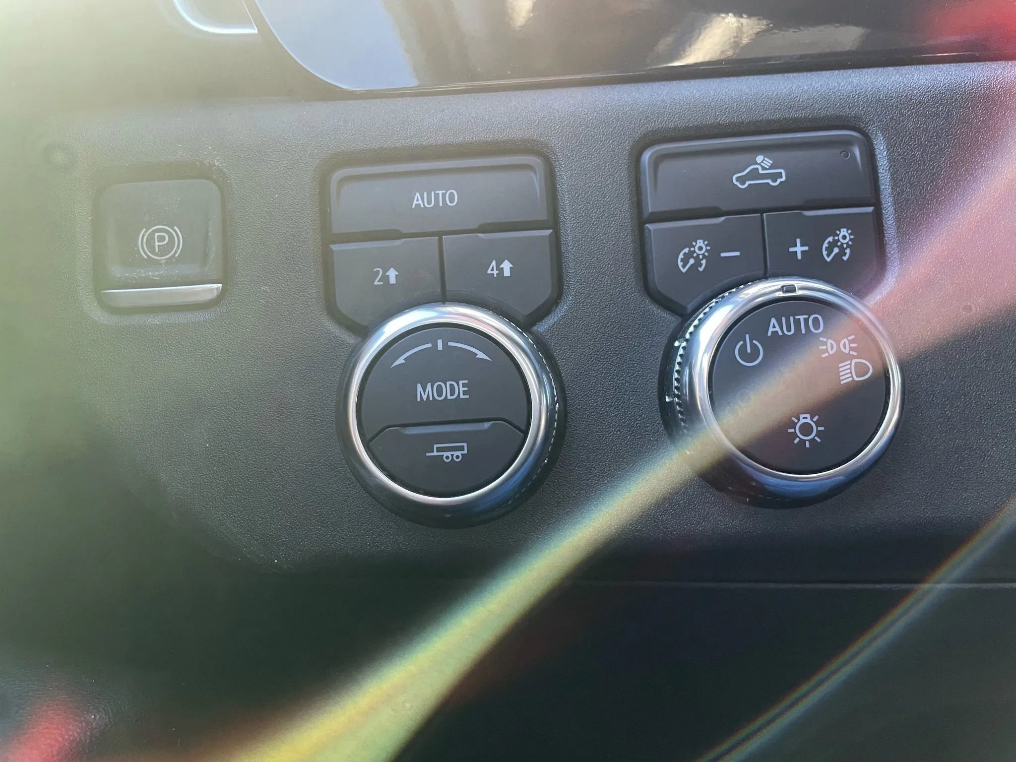 Used 2023 GMC Sierra 1500 SLE image 9