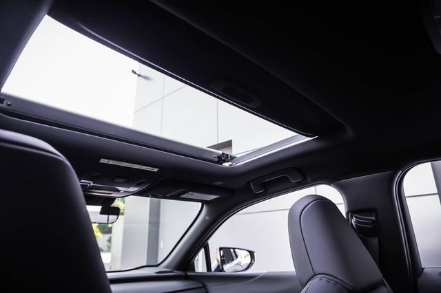 Certified 2025 Lexus UX 300h FWD w/ Accessory Package (Z2) image 22