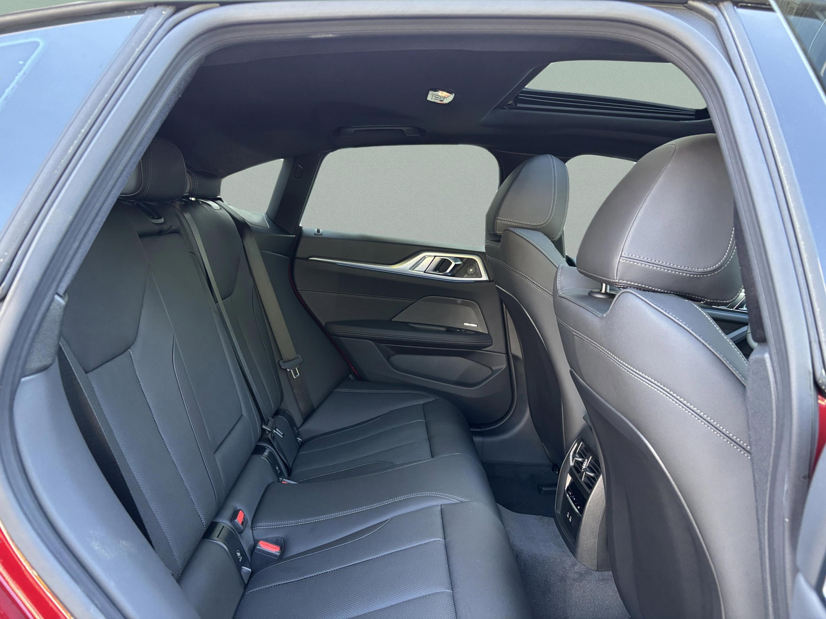 New 2026 BMW i4 eDrive40 w/ Premium Package RWD image 29