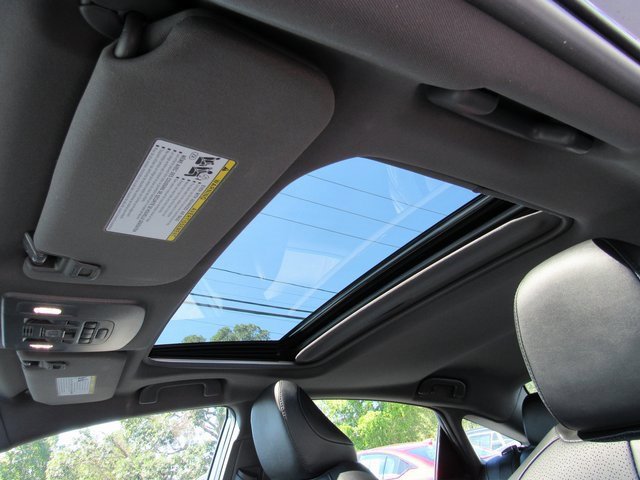 Used 2022 Toyota Avalon Limited image 22