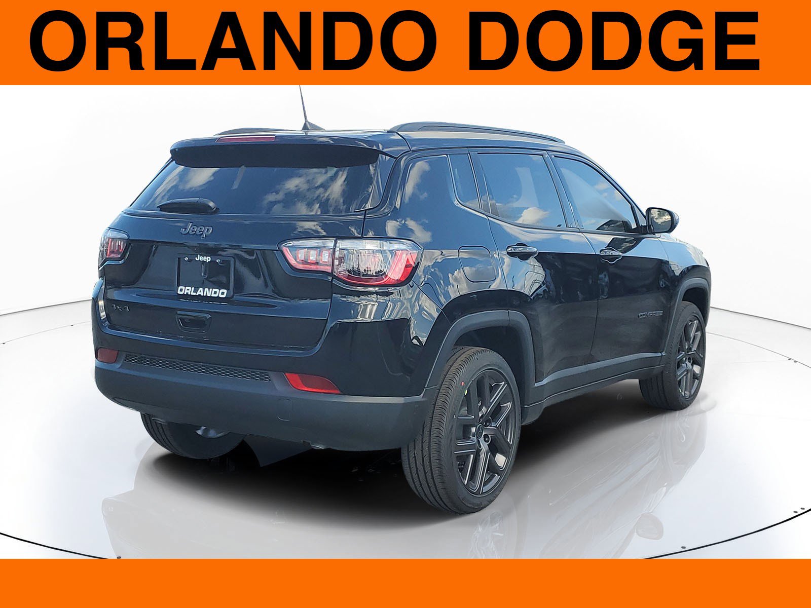 New 2026 Jeep Compass Latitude image 4