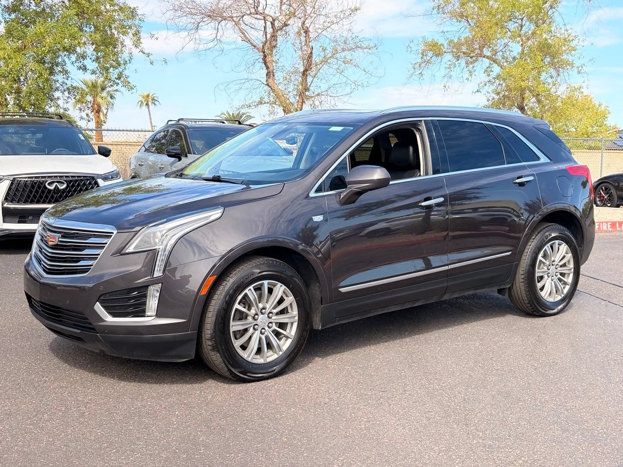 Used 2018 Cadillac XT5 Luxury FWD image 2
