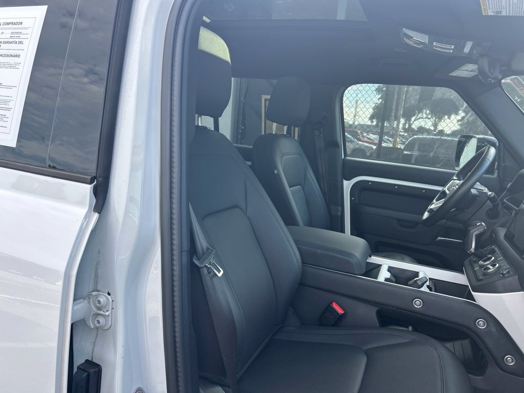 Used 2025 Land Rover Defender 110 S AWD/4WD image 22