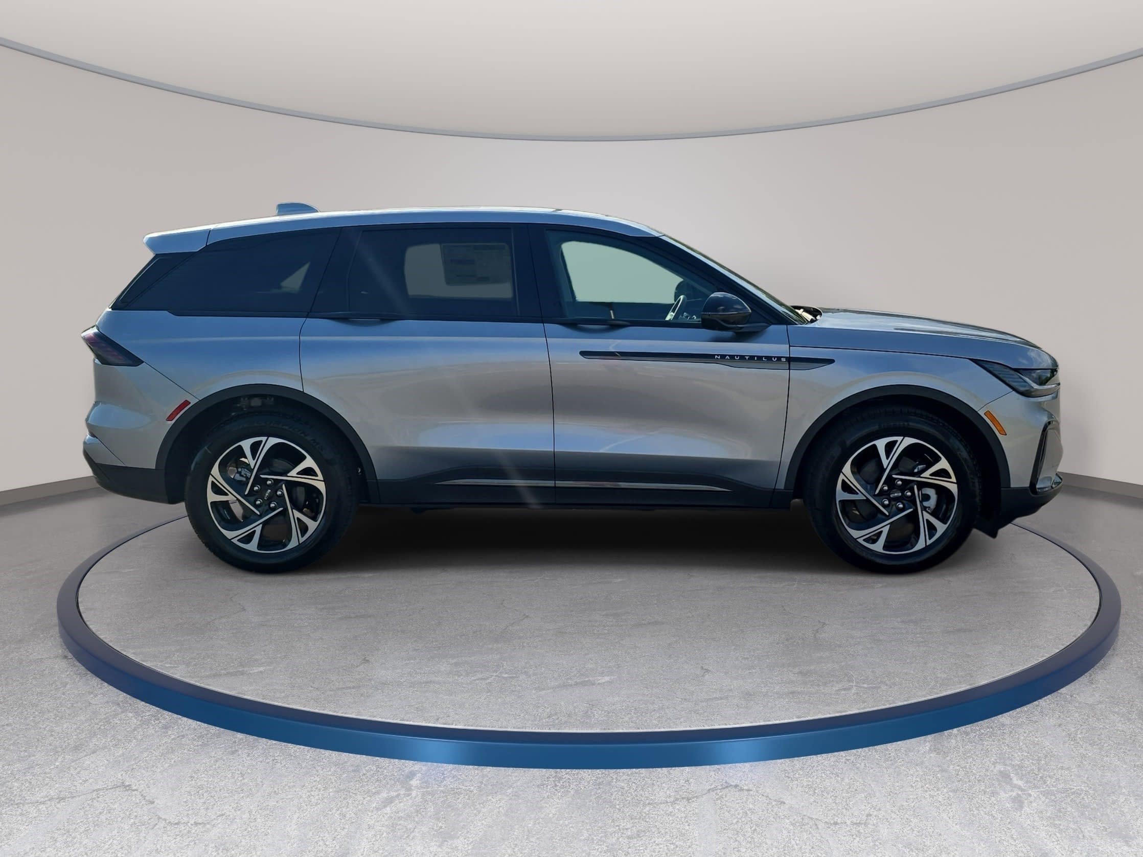 New 2026 Lincoln Nautilus Premier w/ Equipment Group 102A AWD/4WD image 4