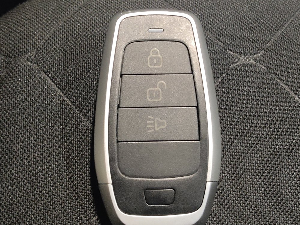 Used 2020 Nissan Kicks SV FWD image 32