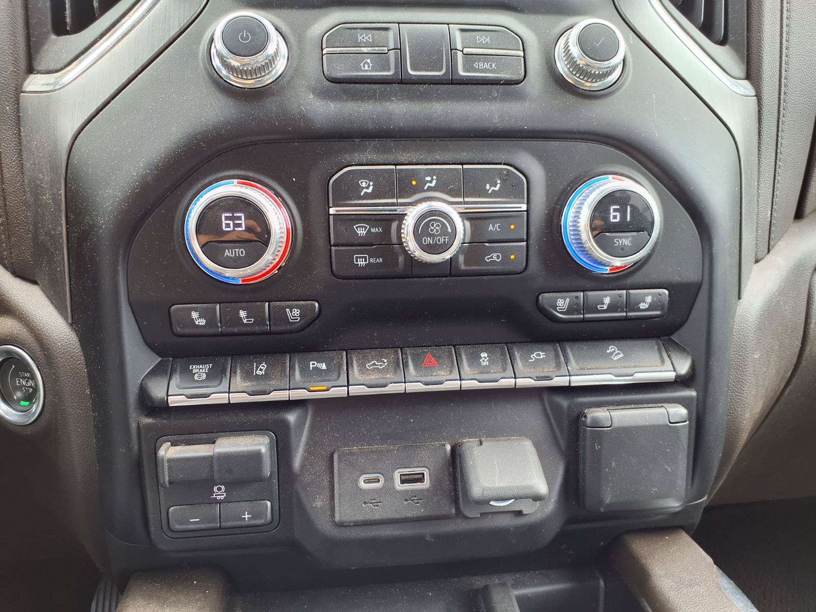 Used 2023 GMC Sierra 2500 Denali AWD/4WD image 24