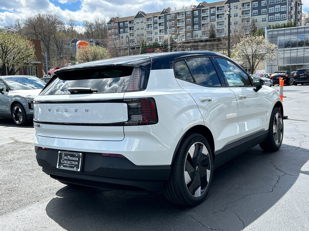 New 2026 Volvo EX30 Plus w/ Protection Package Premier image 2