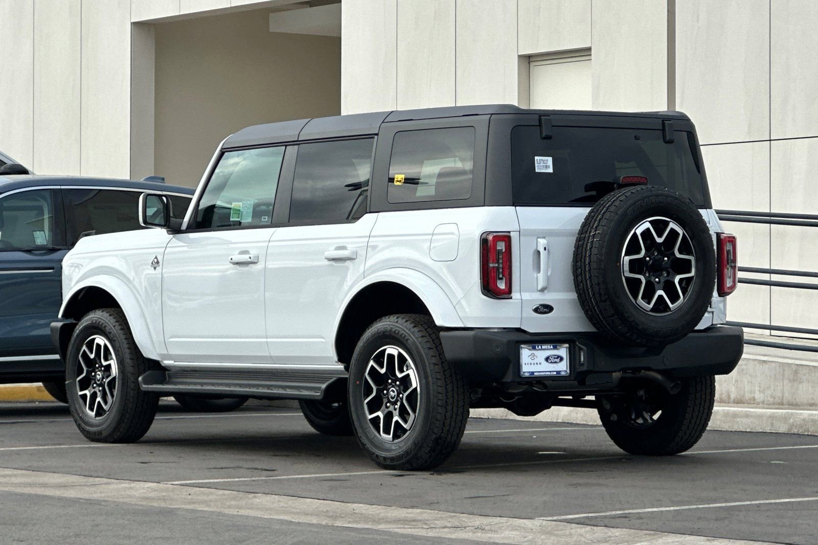 New 2025 Ford Bronco Outer Banks image 5