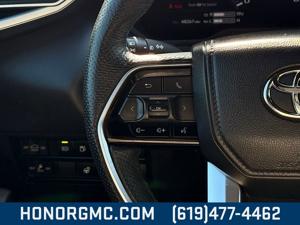 Used 2023 Toyota Sequoia Platinum image 30