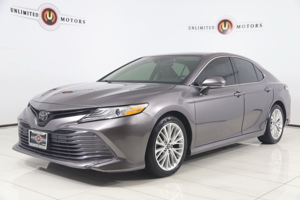 Used 2019 Toyota Camry XLE FWD image 5