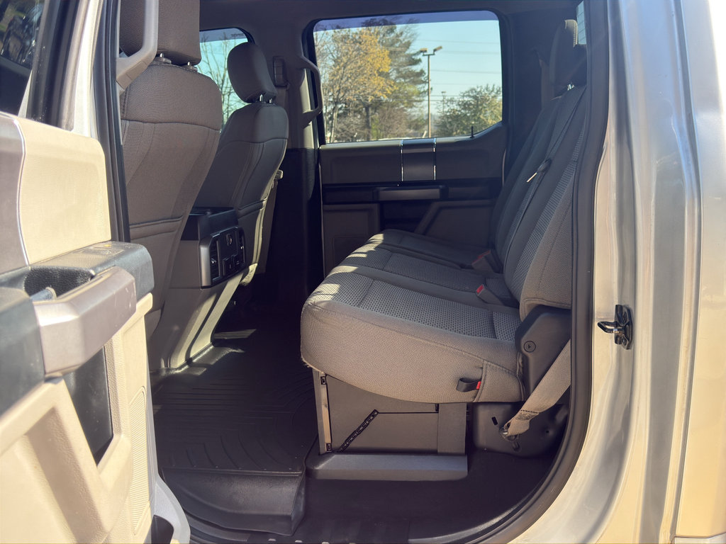 Used 2019 Ford F250 XLT w/ XLT Premium Package image 9