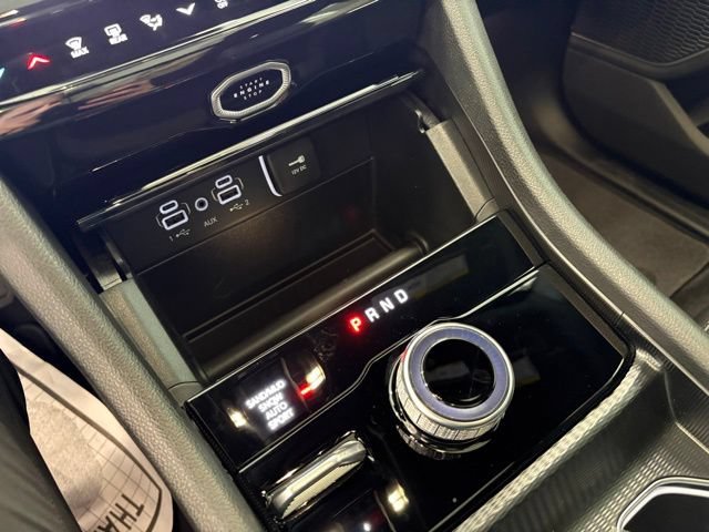 New 2026 Jeep Grand Cherokee Limited w/ Limited Altitude Package AWD/4WD image 17