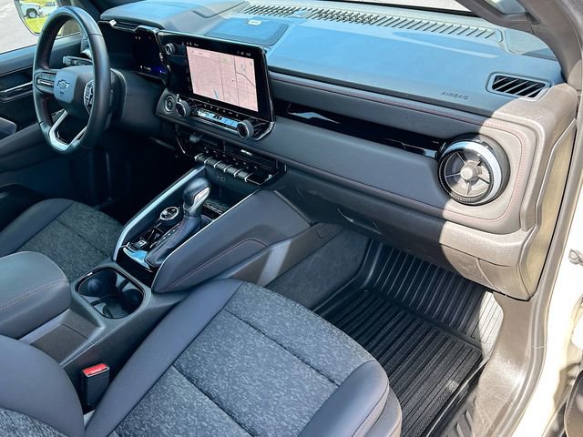 Used 2024 Chevrolet Colorado Z71 w/ Z71 Convenience Package 2 image 30