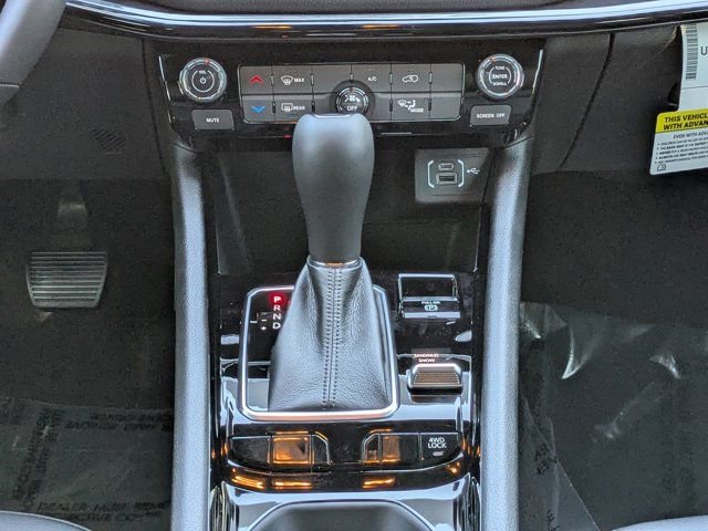 New 2026 Jeep Compass Latitude image 18