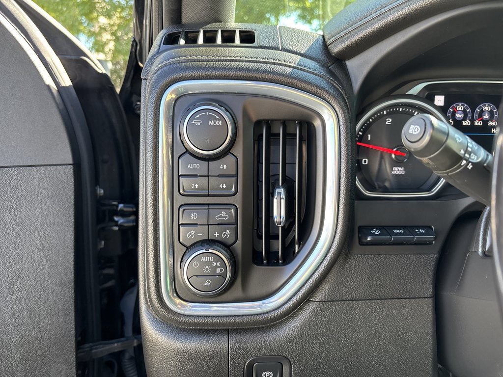 Used 2023 Chevrolet Silverado 3500 High Country AWD/4WD image 17
