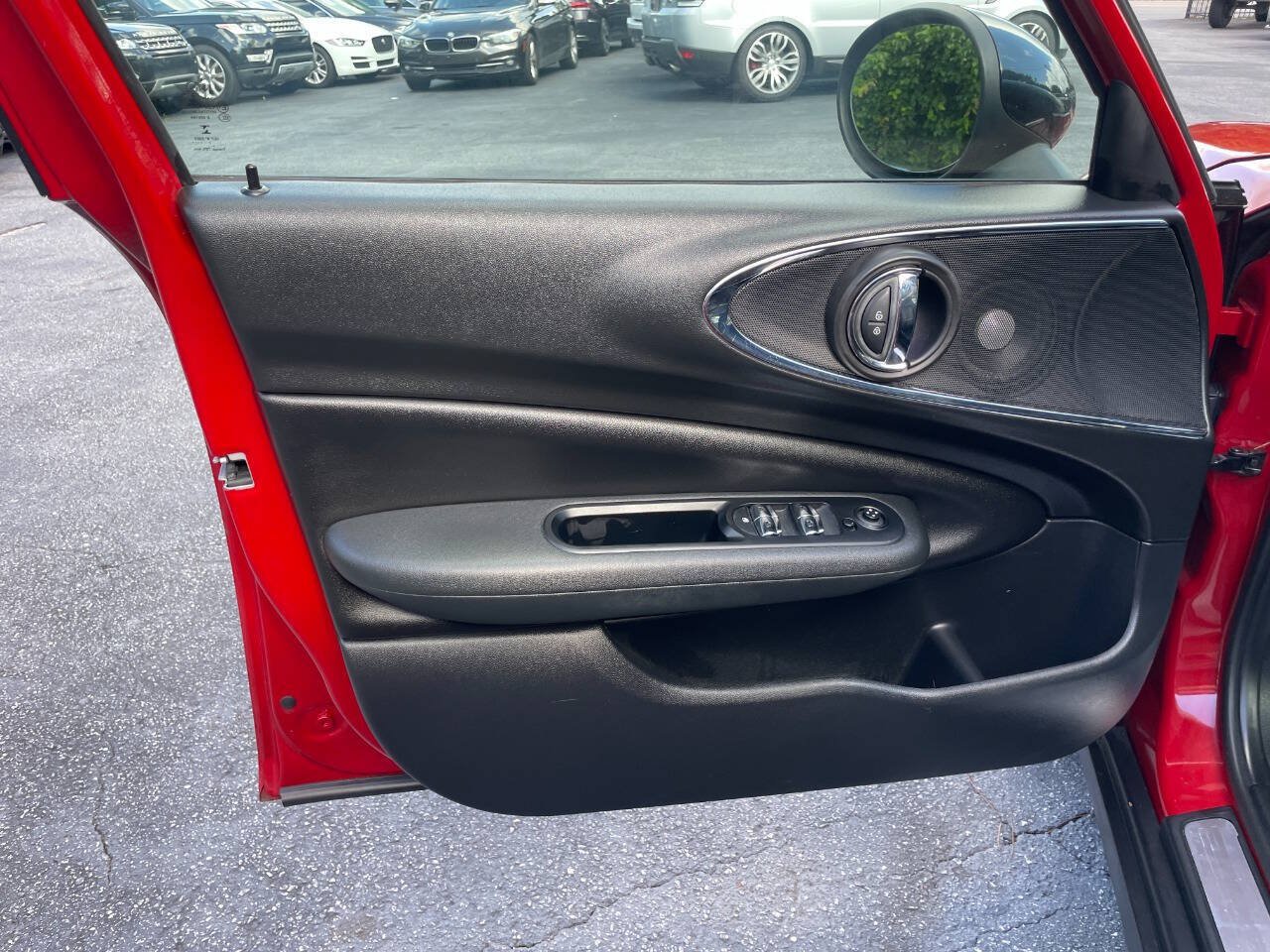 Used 2018 MINI Cooper Clubman FWD image 19
