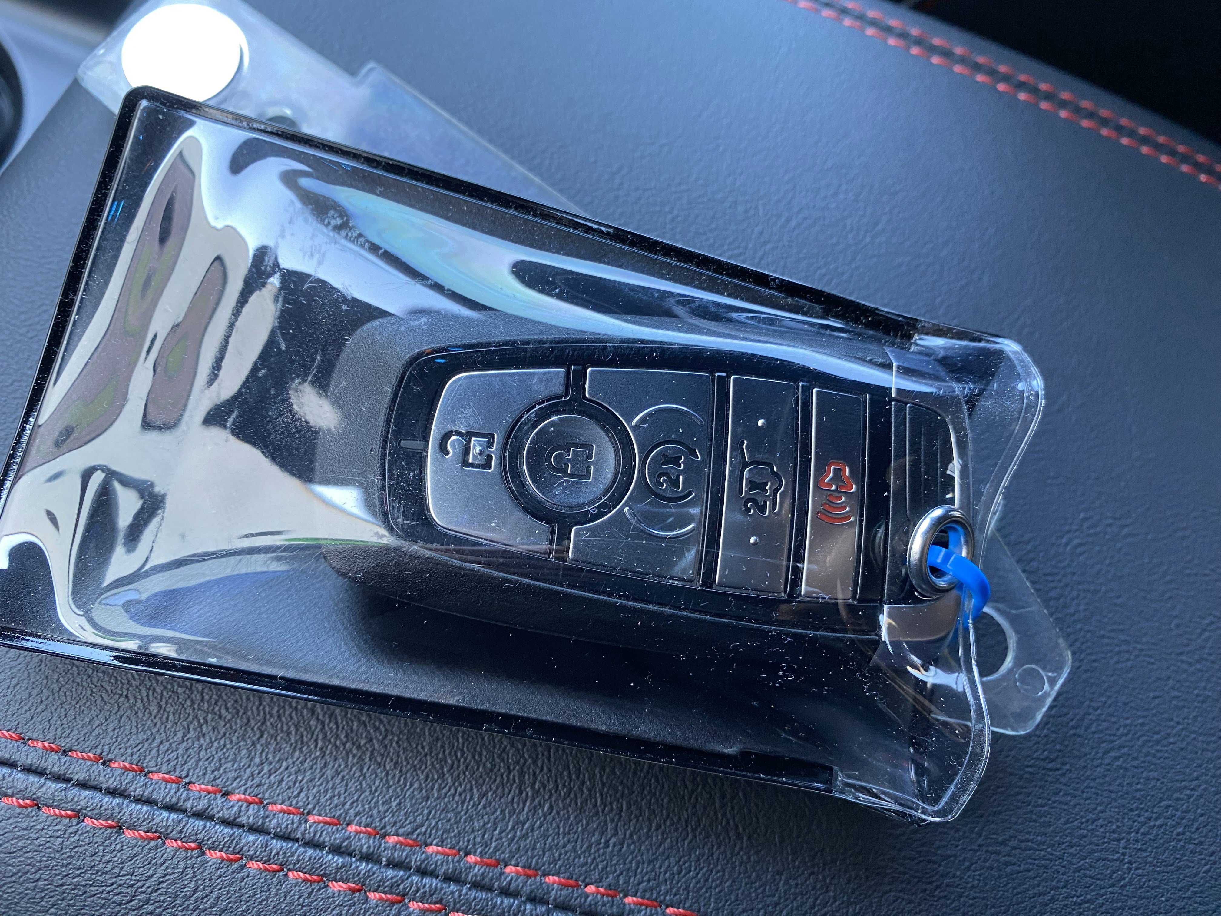 Used 2025 Ford Explorer ST-Line w/ Premium Package image 37