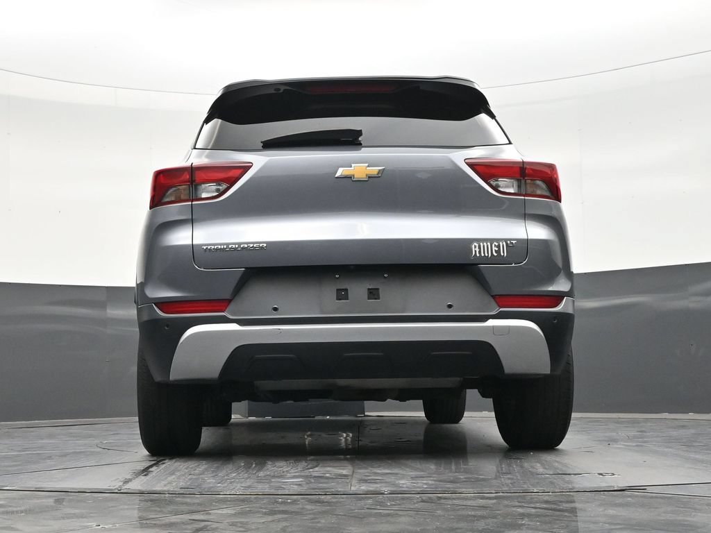 Used 2021 Chevrolet TrailBlazer LT w/ Convenience Package FWD image 23
