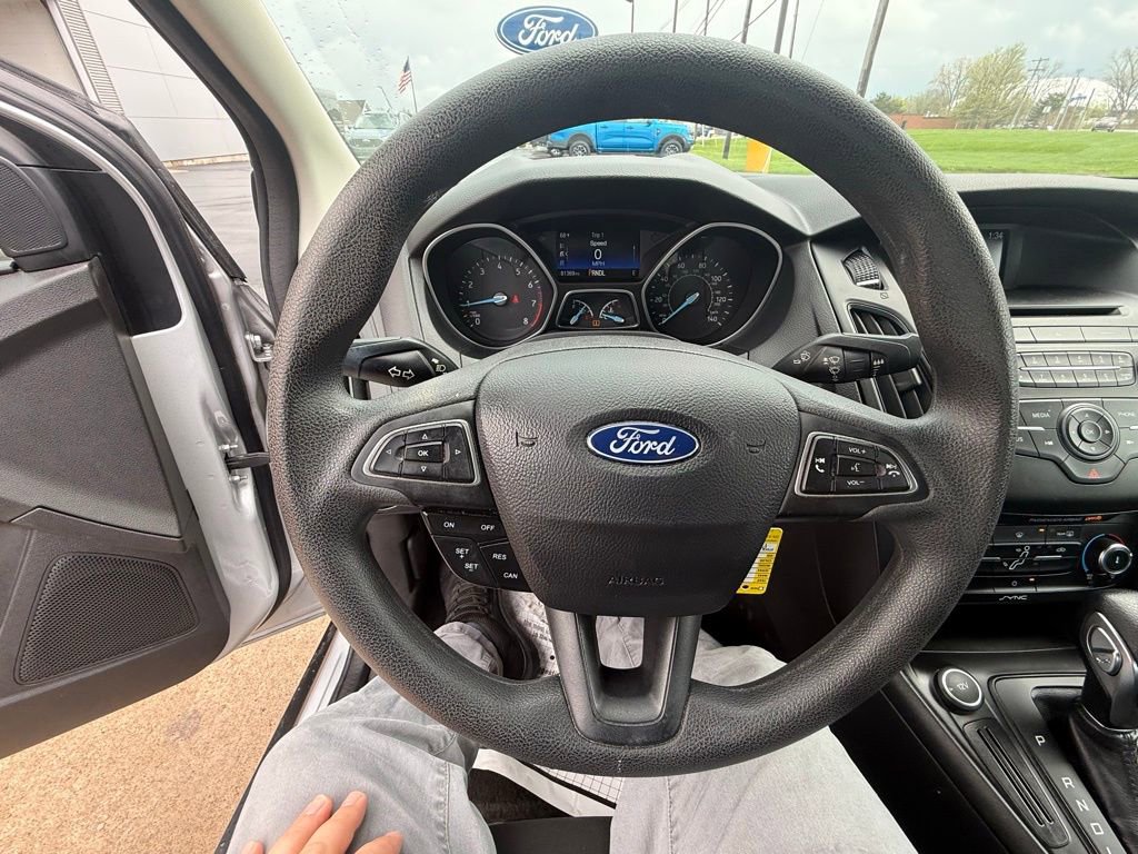 Certified 2017 Ford Focus SE image 23
