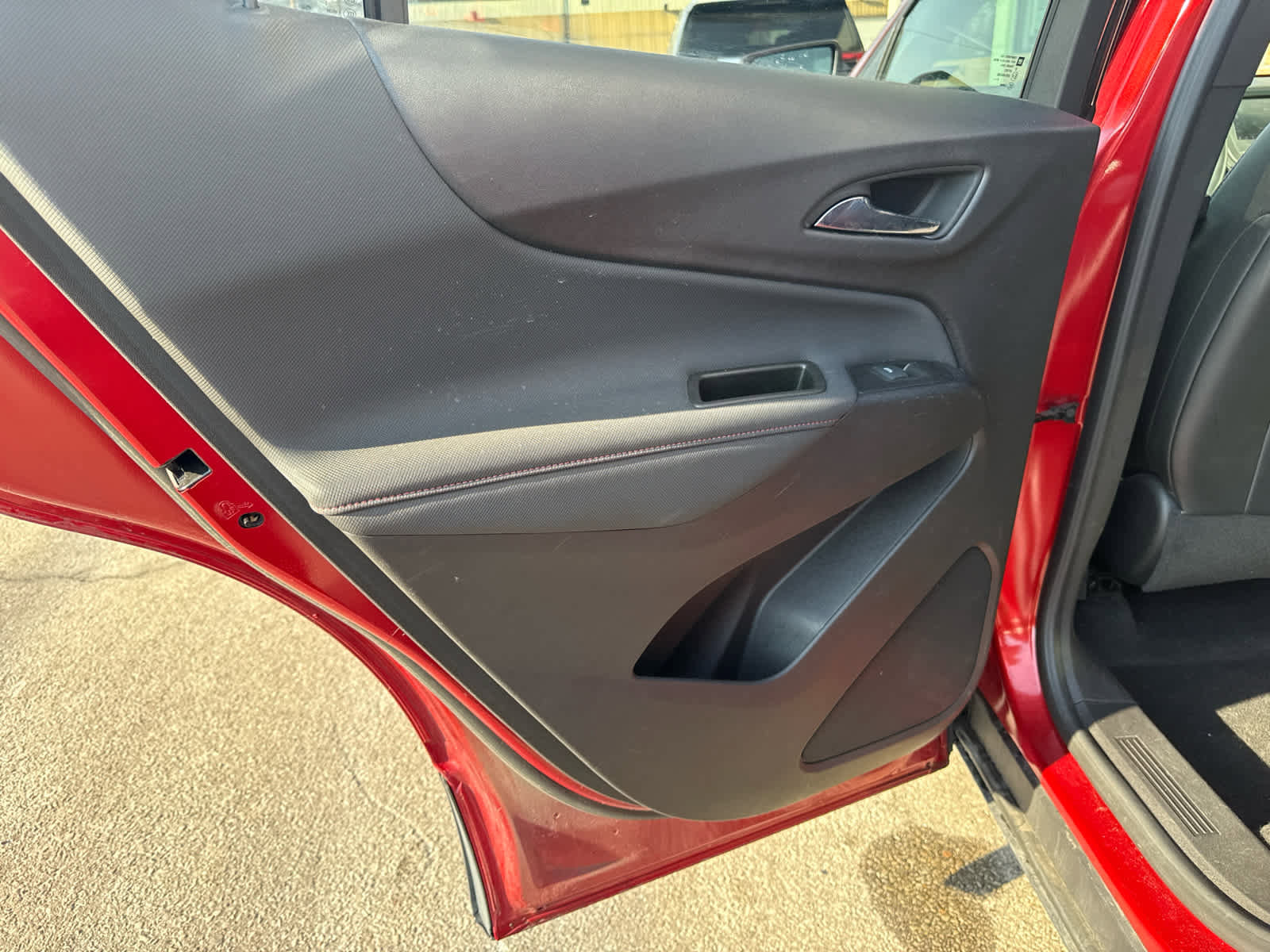 Used 2023 Chevrolet Equinox RS image 25