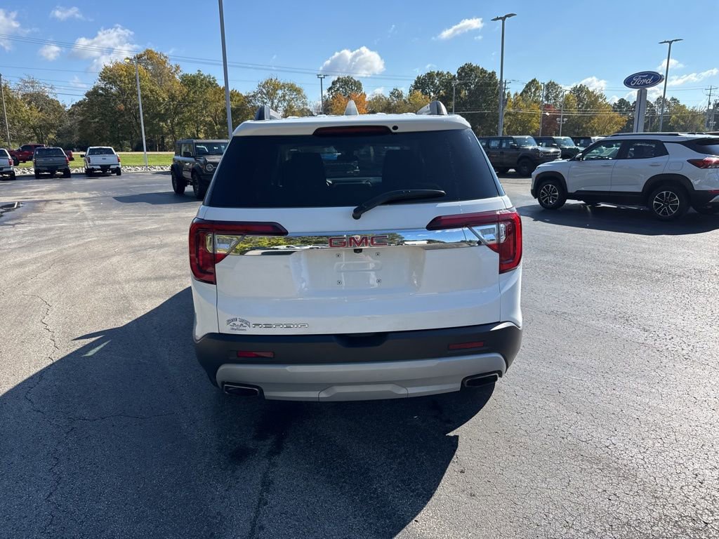 Used 2023 GMC Acadia SLE w/ Driver Convenience Package image 4