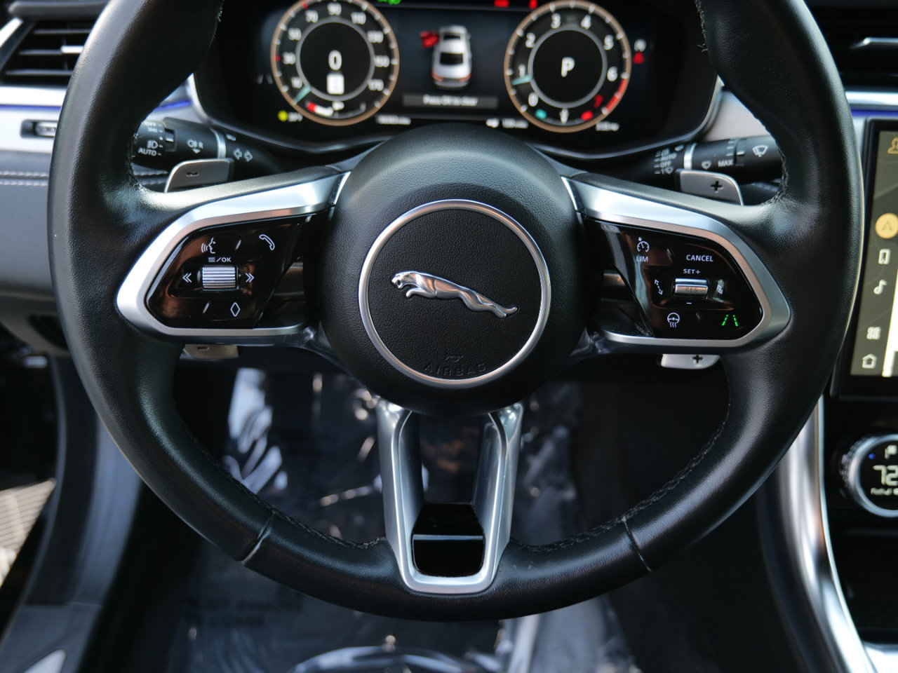 Used 2024 Jaguar XF R-Dynamic SE image 19