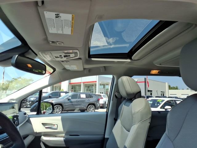 Used 2022 Toyota Sienna Limited FWD image 15