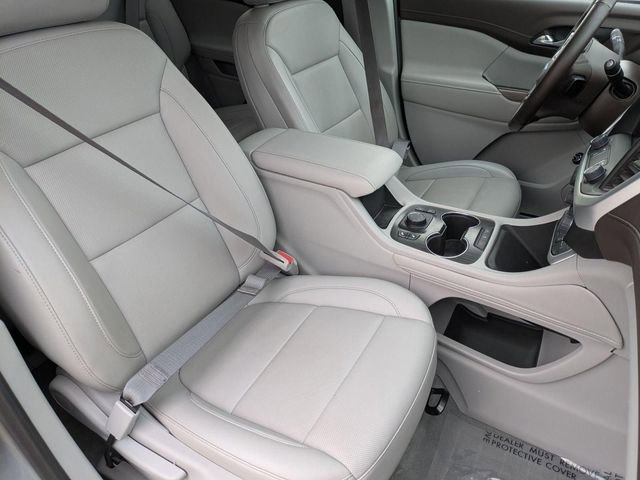 Certified 2023 GMC Acadia SLT w/ LPO, Floor Liner Package image 31