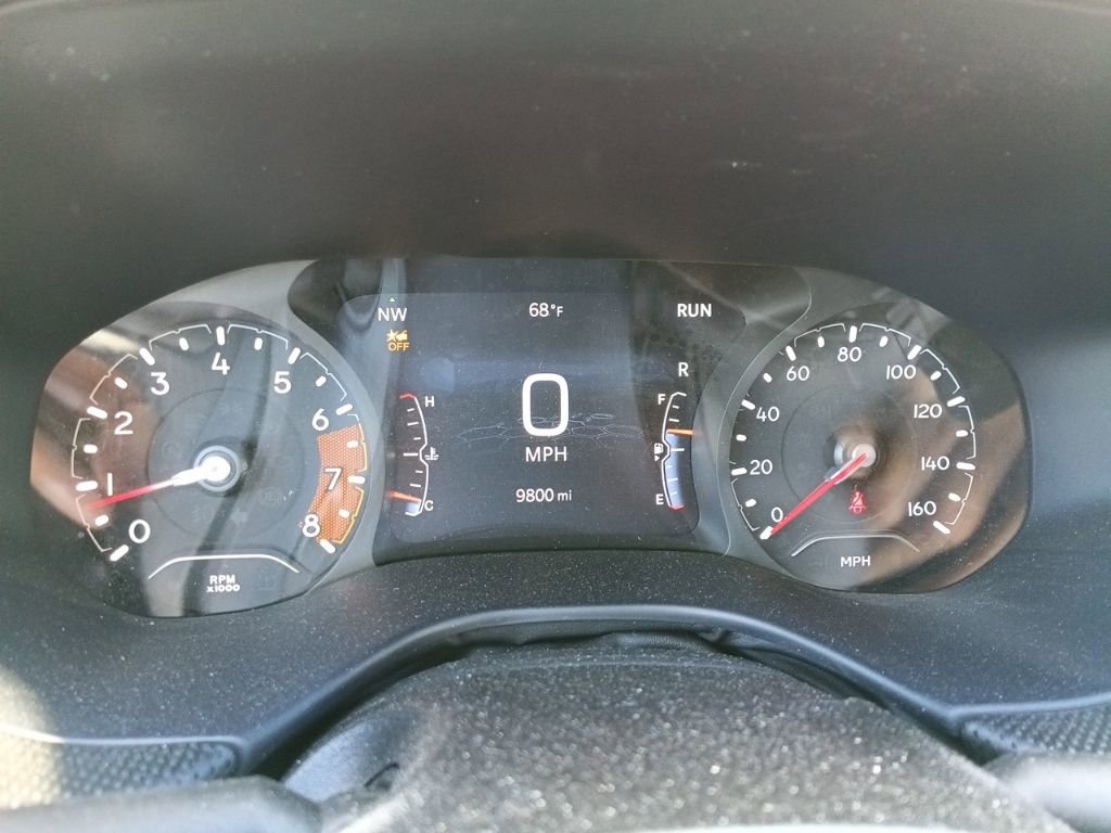 Used 2025 Jeep Compass Latitude w/ Altitude Special Edition image 8