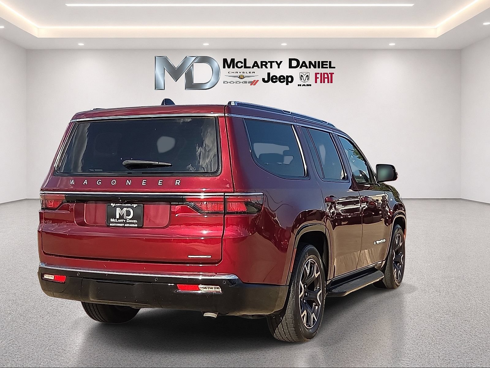 Used 2024 Jeep Wagoneer Series III AWD/4WD image 5