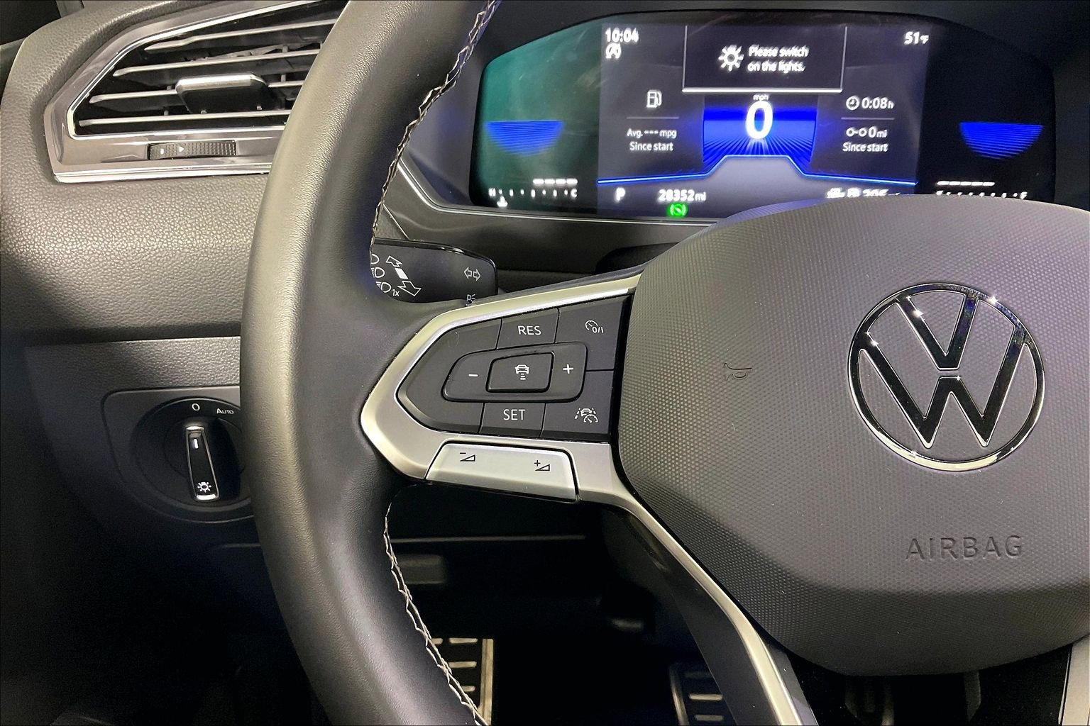 Used 2023 Volkswagen Tiguan SE FWD image 18