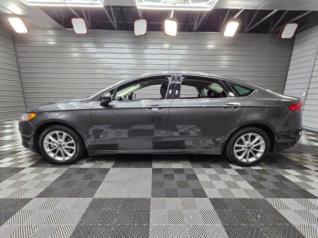 Used 2020 Ford Fusion SE FWD image 8