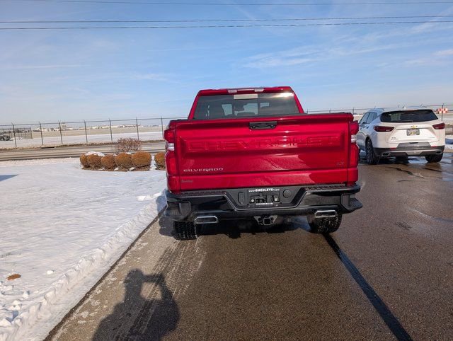 Used 2025 Chevrolet Silverado 1500 LT Trail Boss w/ Convenience Package II image 9