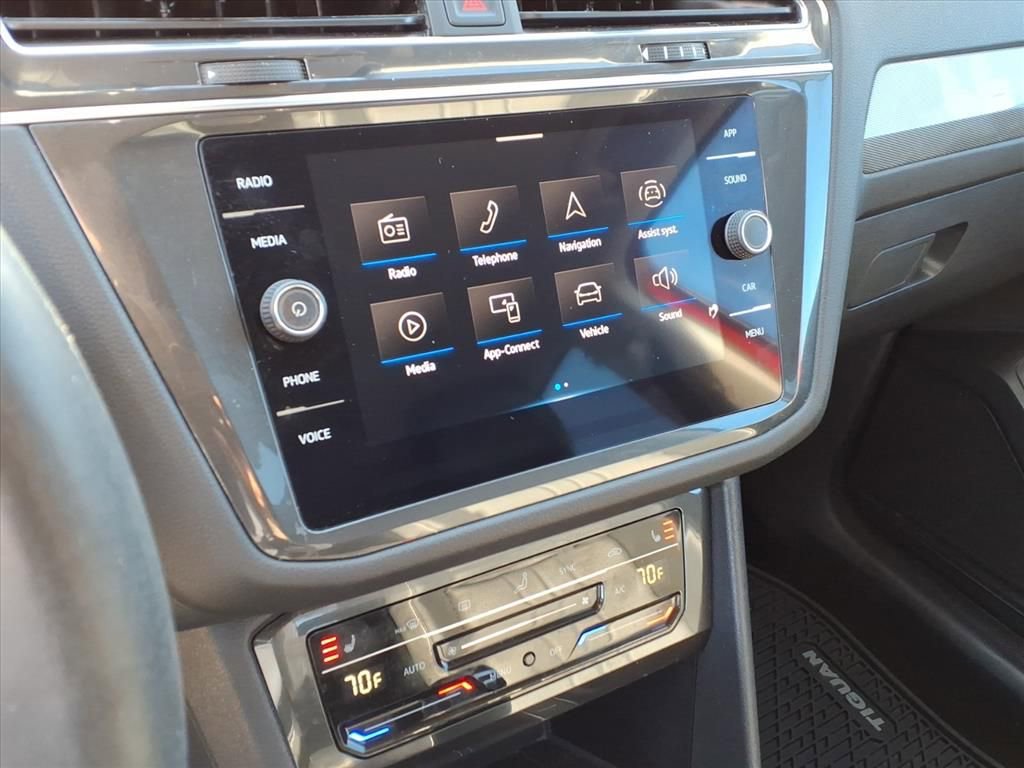 Used 2022 Volkswagen Tiguan SE image 20