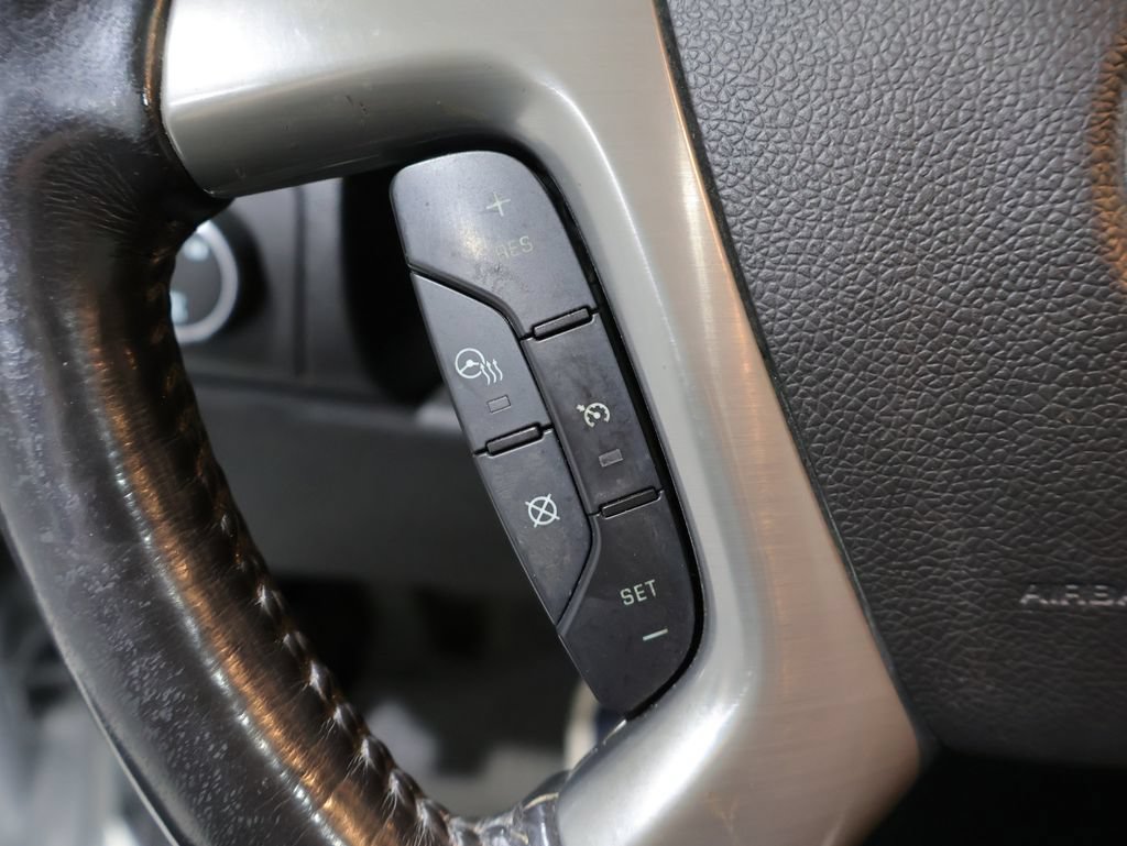 Used 2013 Chevrolet Avalanche LTZ AWD/4WD image 31
