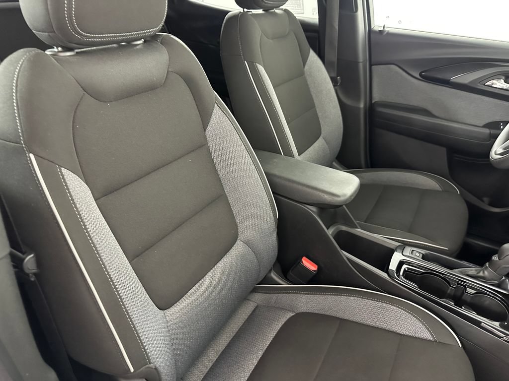Used 2023 Chevrolet TrailBlazer LT w/ Convenience Package AWD/4WD image 30
