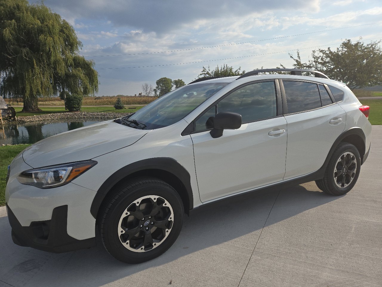 Used 2022 Subaru Crosstrek 2.0i image 1