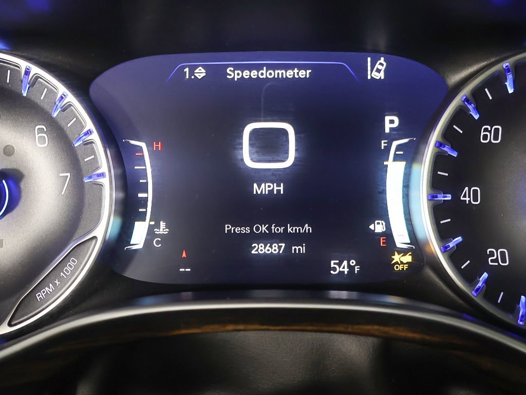 Used 2024 Chrysler Pacifica Limited FWD image 43