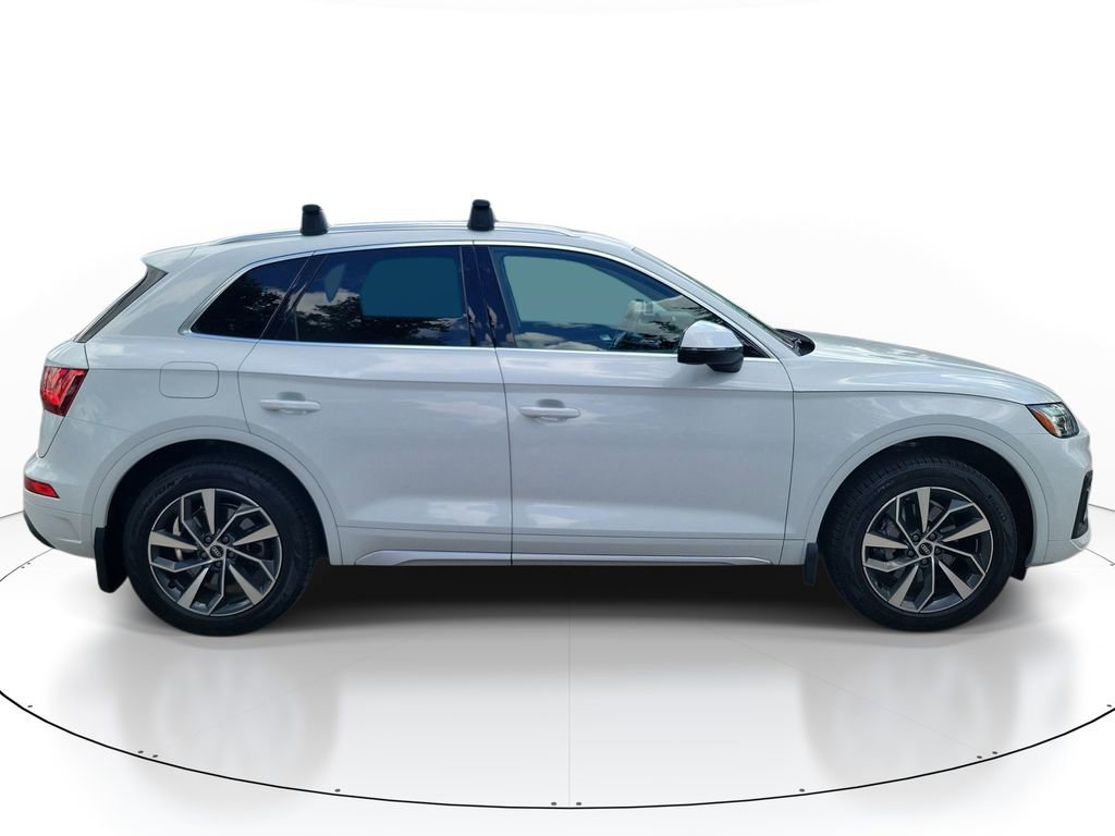 Used 2021 Audi Q5 Premium image 3