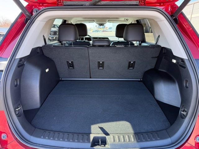 Used 2026 GMC Terrain Denali image 9