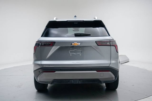 Used 2025 Chevrolet Equinox LT w/ Convenience Package II FWD image 6
