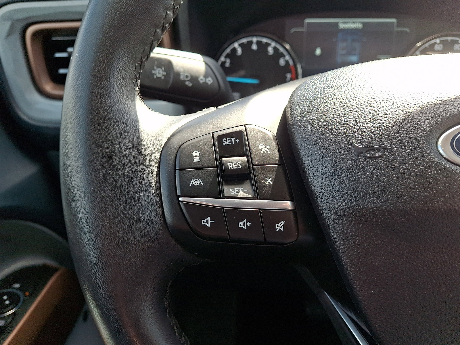 Used 2023 Ford Maverick Lariat w/ Lariat Luxury Package image 22