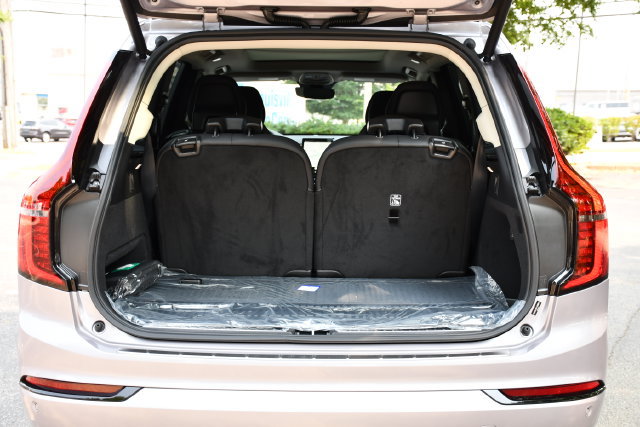 New 2026 Volvo XC90 B6 Ultra w/ Protection Package Premier AWD/4WD image 26