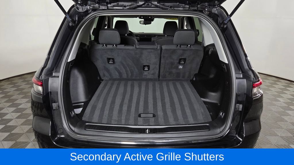 Used 2023 Jeep Grand Cherokee Laredo image 10