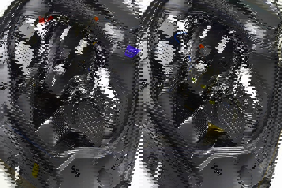 Used 2021 Maserati Levante S image 22